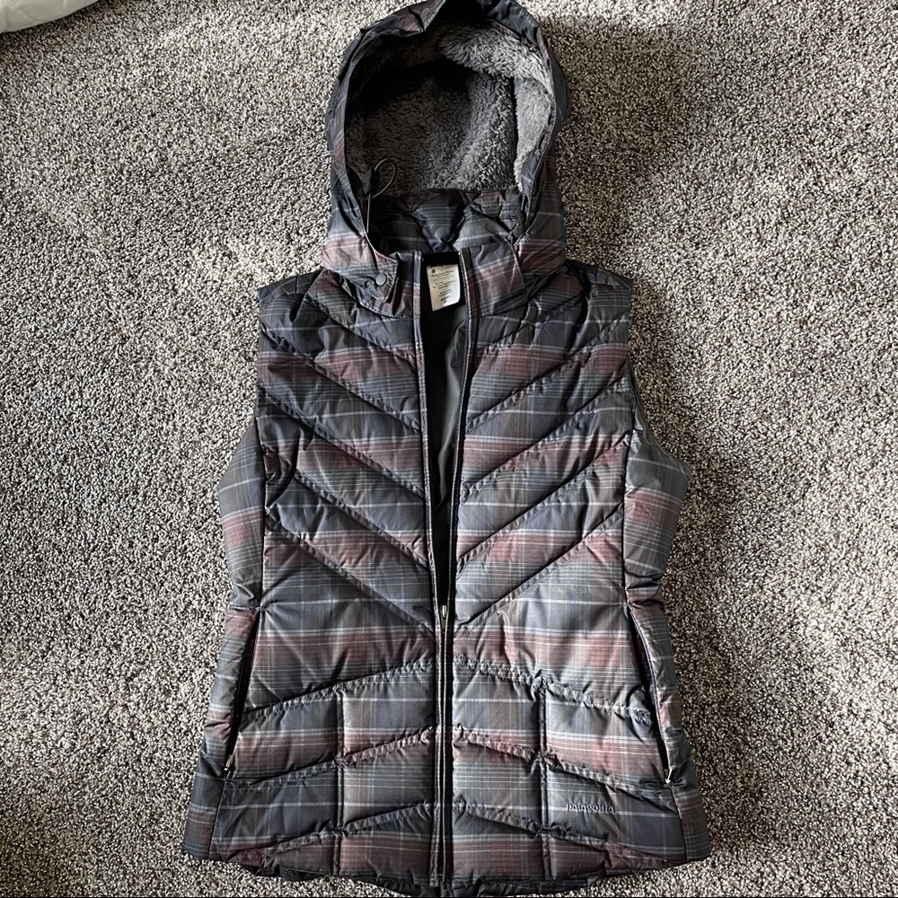 Patagonia down hooded vest